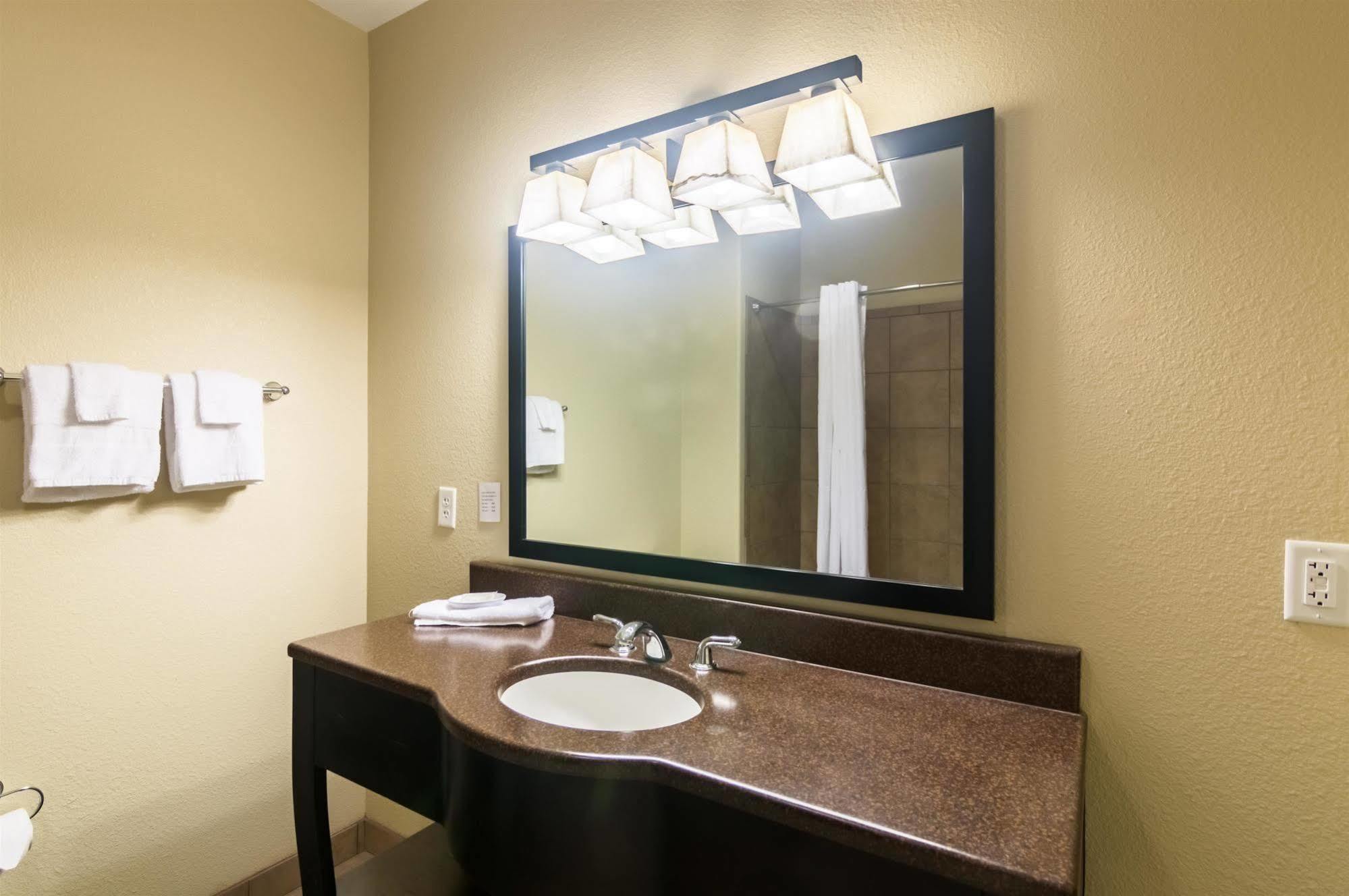 Hotel 6-colorado City, Tx 2*